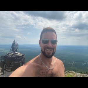 Meet your Posher, Martin